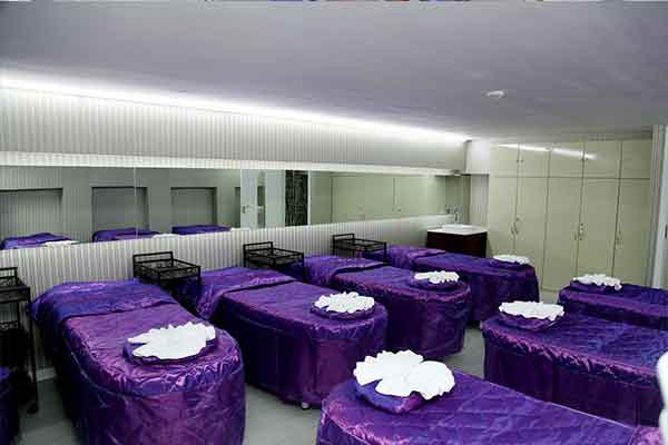 无锡轩美尼美容美发学校 - 美容培训班