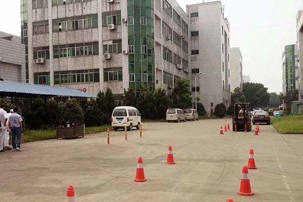 武汉叉车培训正规技校有哪些