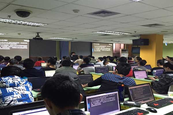 秦皇岛少儿编程哪个教育平台比较好