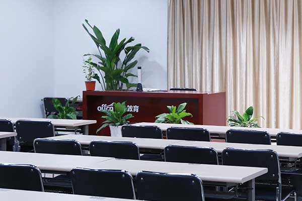 南昌公务员考试培训机构哪个好？怎么收费？