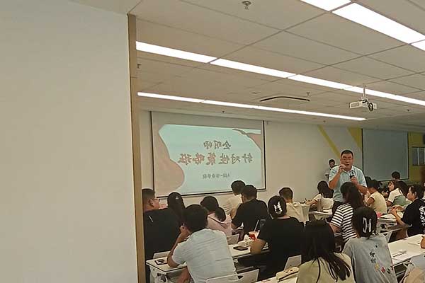 定西公务员考试培训机构哪个好？怎么收费？