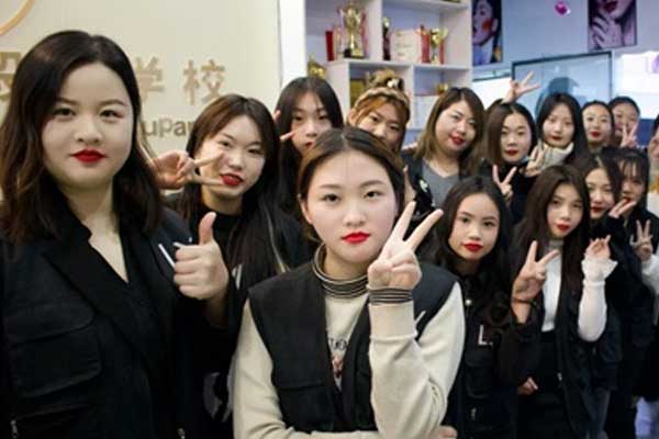 德州飞剪美容美发培训学校招生简章