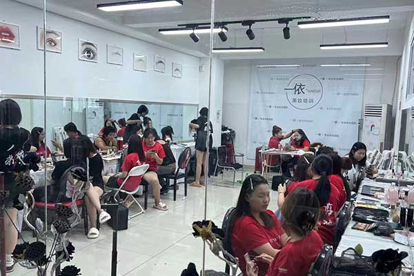德州美甲美睫培训班学费