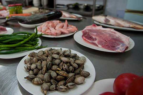 济宁学厨师的学校有哪些？学费一个月多少钱？