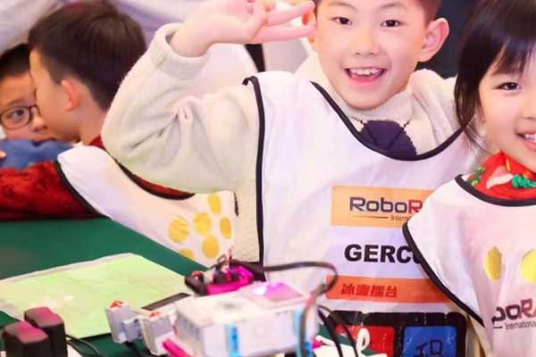 武汉少儿编程暑假班集训营招生