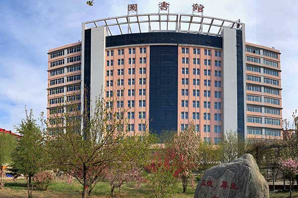 保定信工中专学校 - 口腔修复工艺专业（3年制中专）