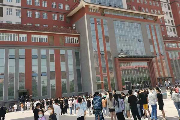 保定中专幼师技校在哪里