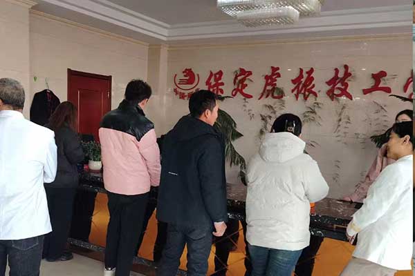 保定虎振厨师学校一年学费多少钱