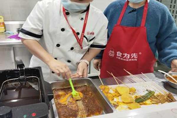 厦门学油炸串串哪里好？多少钱？