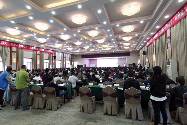 鞍山中级会计师培训费用多少钱？