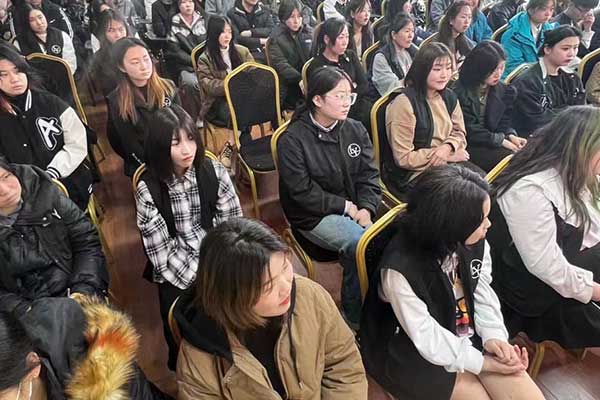 德州化妆培训学校怎么选择？