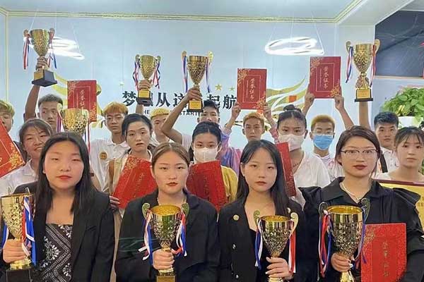 德州化妆培训机构地址（汽车站附近）