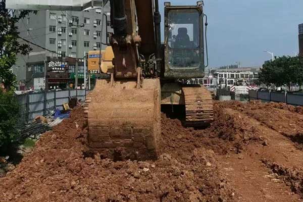 怀化挖掘机培训学校哪家好 - 学费多少钱