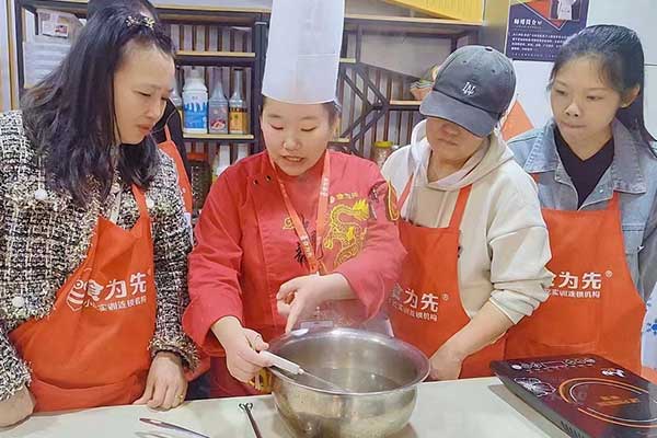 怀化小吃培训学校 - 重庆小面培训班_学费_正规_正宗
