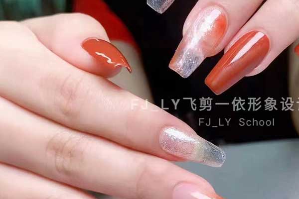 德州哪里学化妆化妆美甲学校好