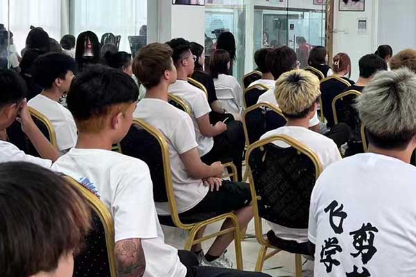 德州学美甲哪里好？学几天？