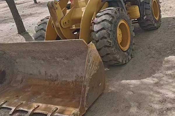 娄底装载机培训学校在哪里 - 学费多少 - 学多久