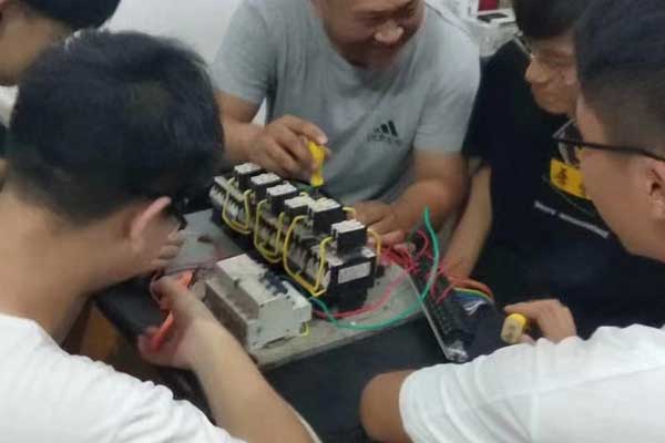  沧州电工证培训学校 - 沧州光明电工培训学校