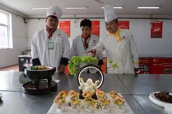 邯郸学厨师哪家学校好？要多少钱？