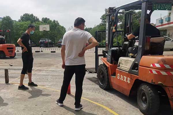 黄石叉车培训考证费用多少钱