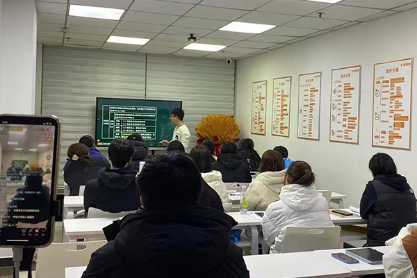 沧州稳重会计培训学校白班招生（周一至周五）