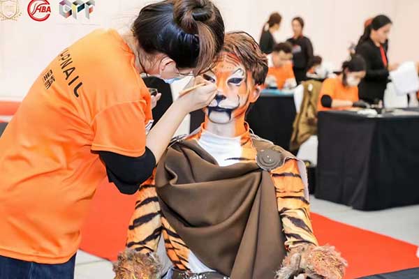 博野化妆培训学校哪家好？学费多少？