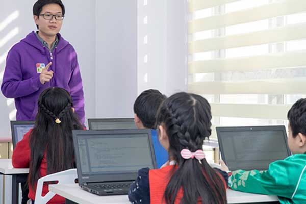 惠州机器人编程培训机构排名前十