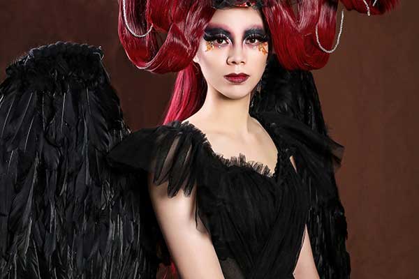 青岛学化妆师年龄多大合适