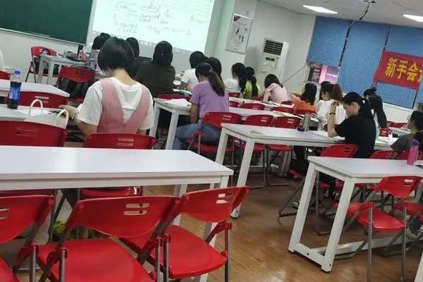 北京会计培训班一般收费多少