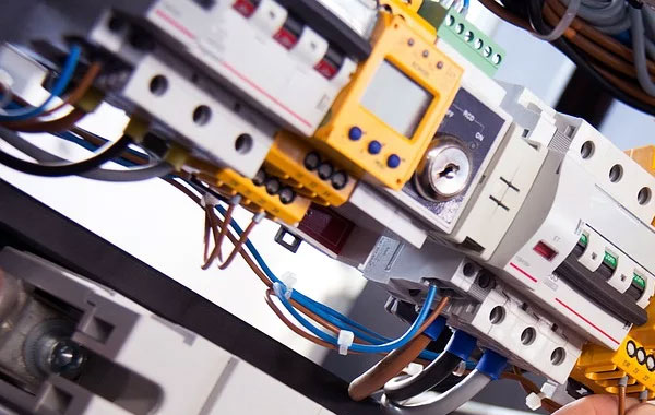 沧州电工培训考试：电工资格证考试题型部分精选